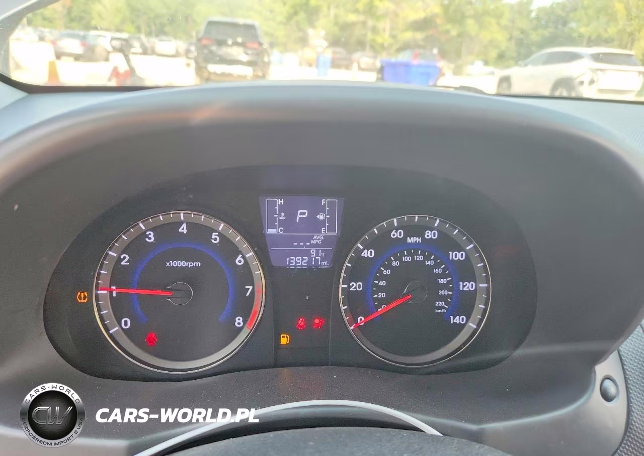 2017 Hyundai Accent Value Edition VIN:KMHCT4AE8HU361000 - 9