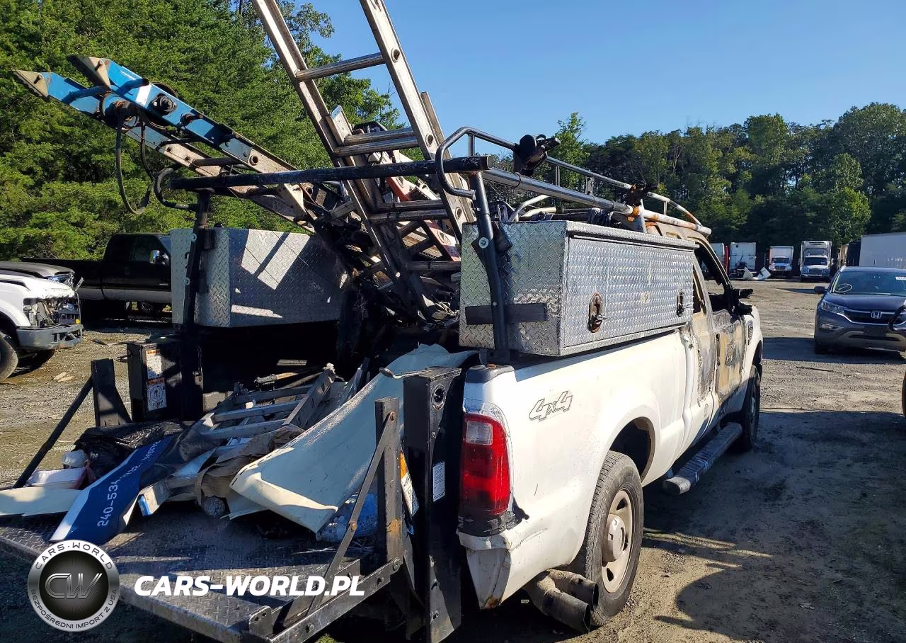 2009 Ford F250 Super Duty VIN:1FTSX21R49EB28710 - 3
