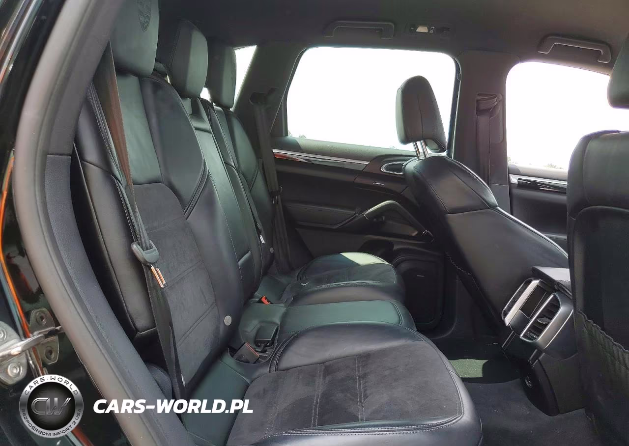 2017 Porsche Cayenne VIN:WP1AA2A25HKA81735 - 11
