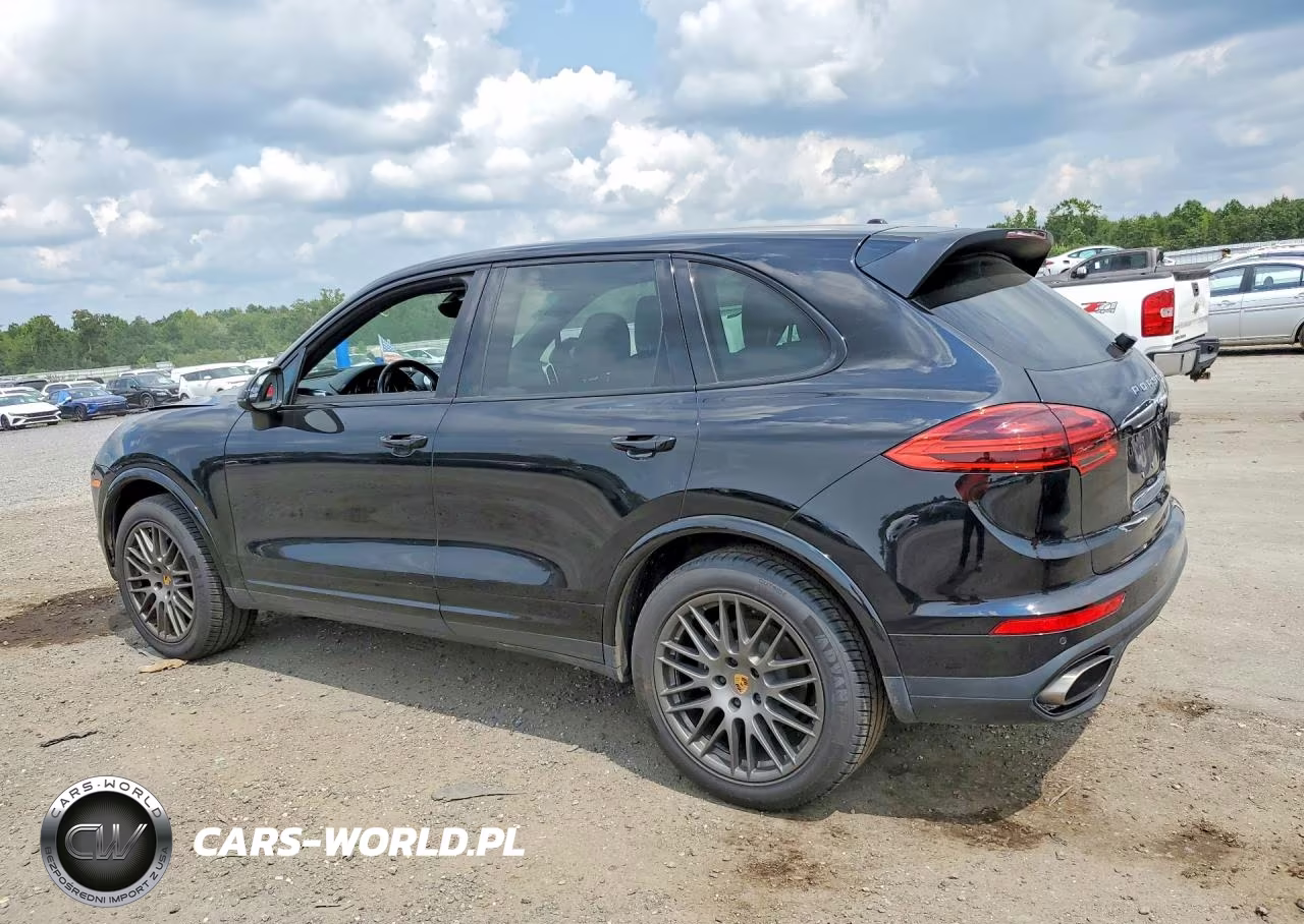 2017 Porsche Cayenne VIN:WP1AA2A25HKA81735 - 2
