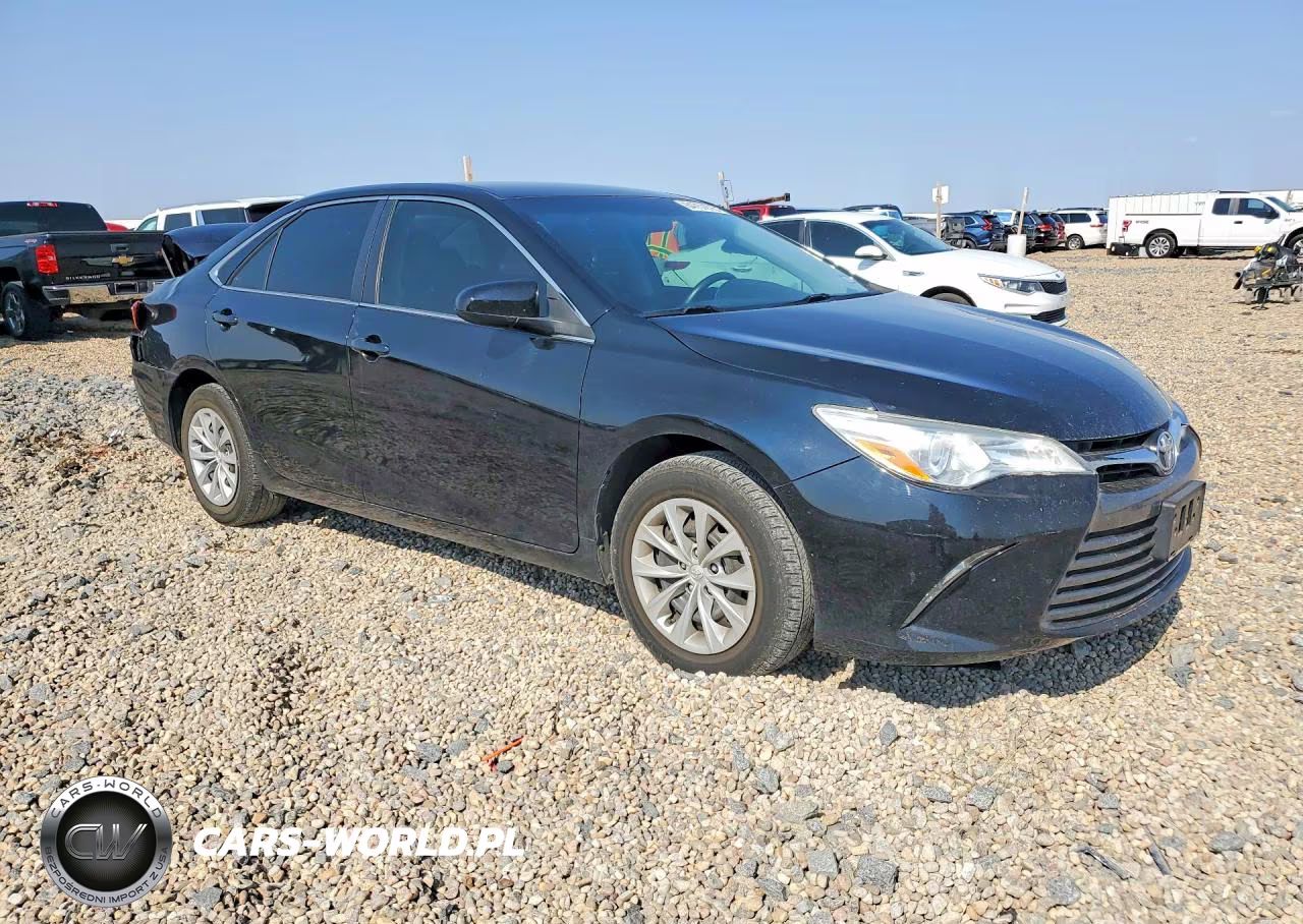 2017 Toyota Camry Le VIN:4T1BF1FK6HU736446 - 4
