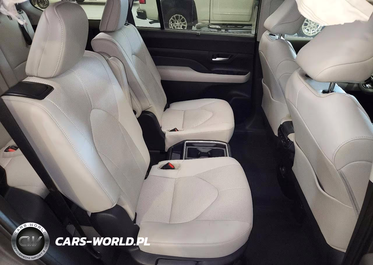 2026 Toyota Grand Highlander Limited VIN:5TDAAAB50TS108667 - 11
