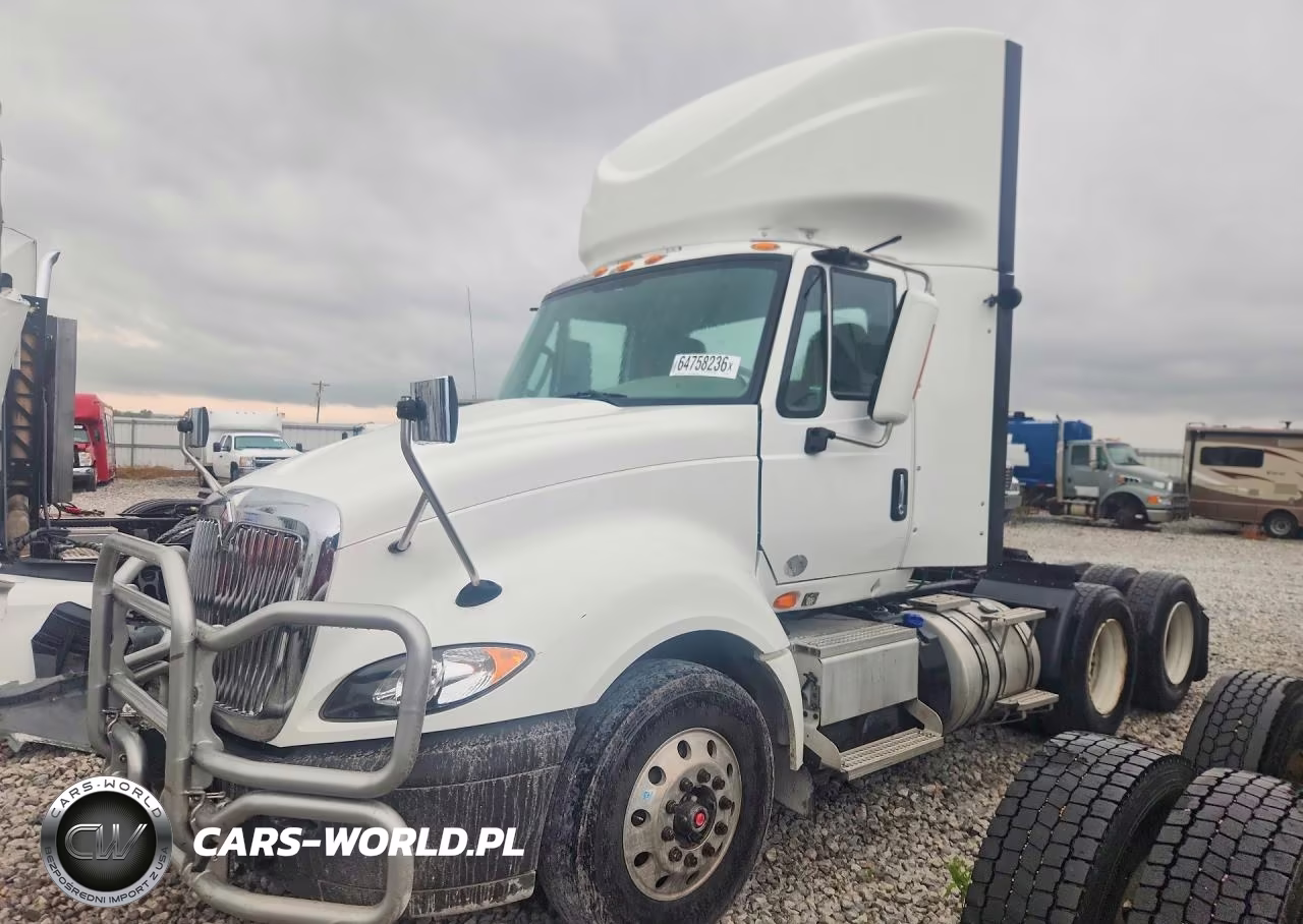2016 International Prostar - Semi Truck – zdjęcie 1 z 13
