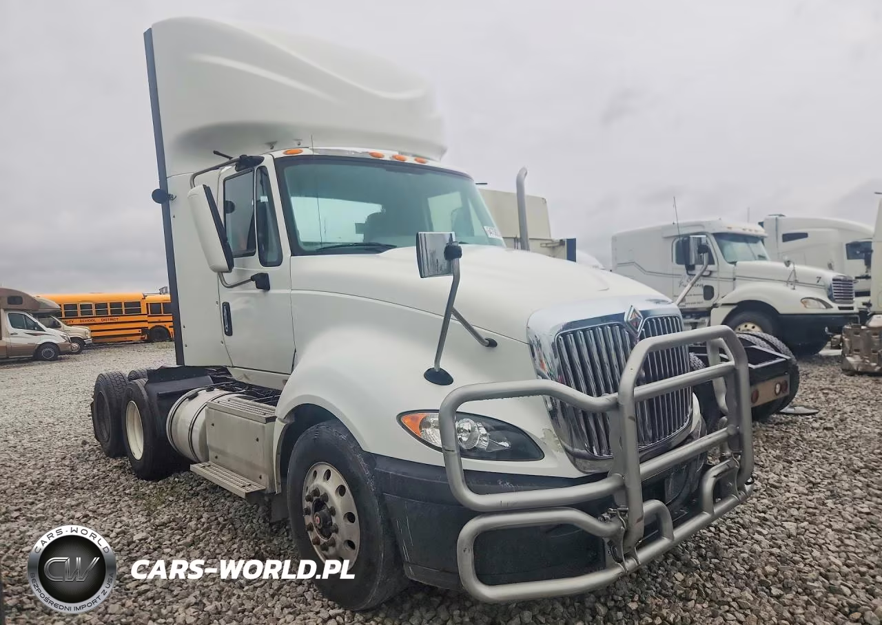 2016 International Prostar - Semi Truck VIN:3HSDJAPR7GN379855 - 4