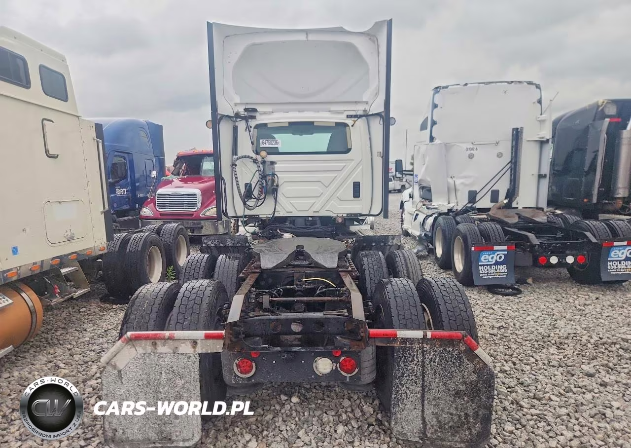 2016 International Prostar - Semi Truck VIN:3HSDJAPR7GN379855 - 6