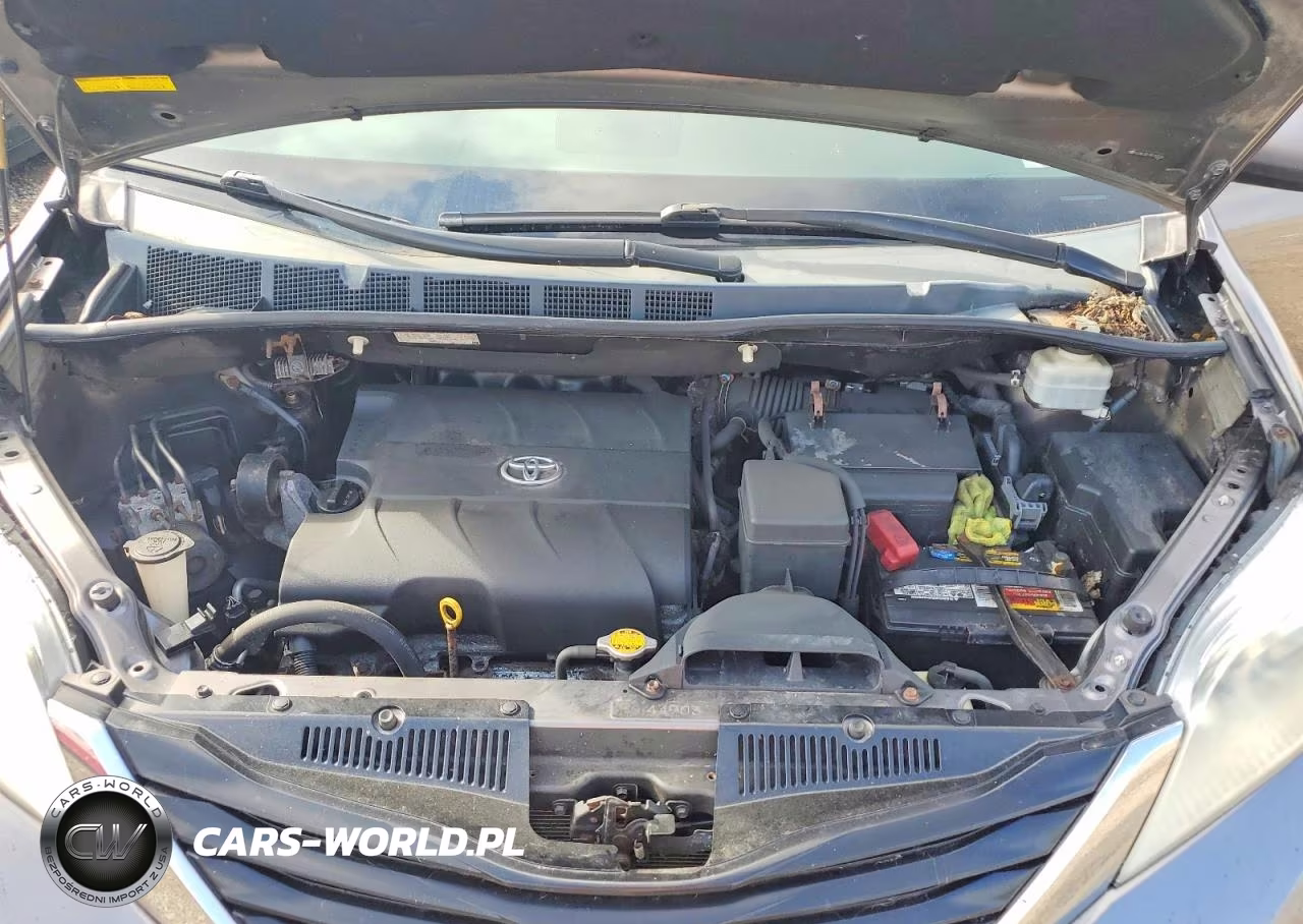 2011 Toyota Sienna Le VIN:5TDKK3DC5BS162036 - 12