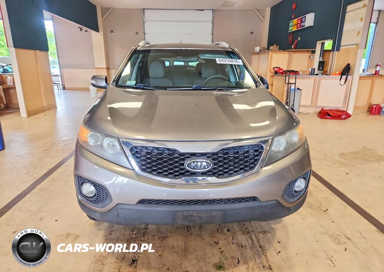 2011 Kia Sorento Lx VIN:5XYKTDA14BG046989 - 5