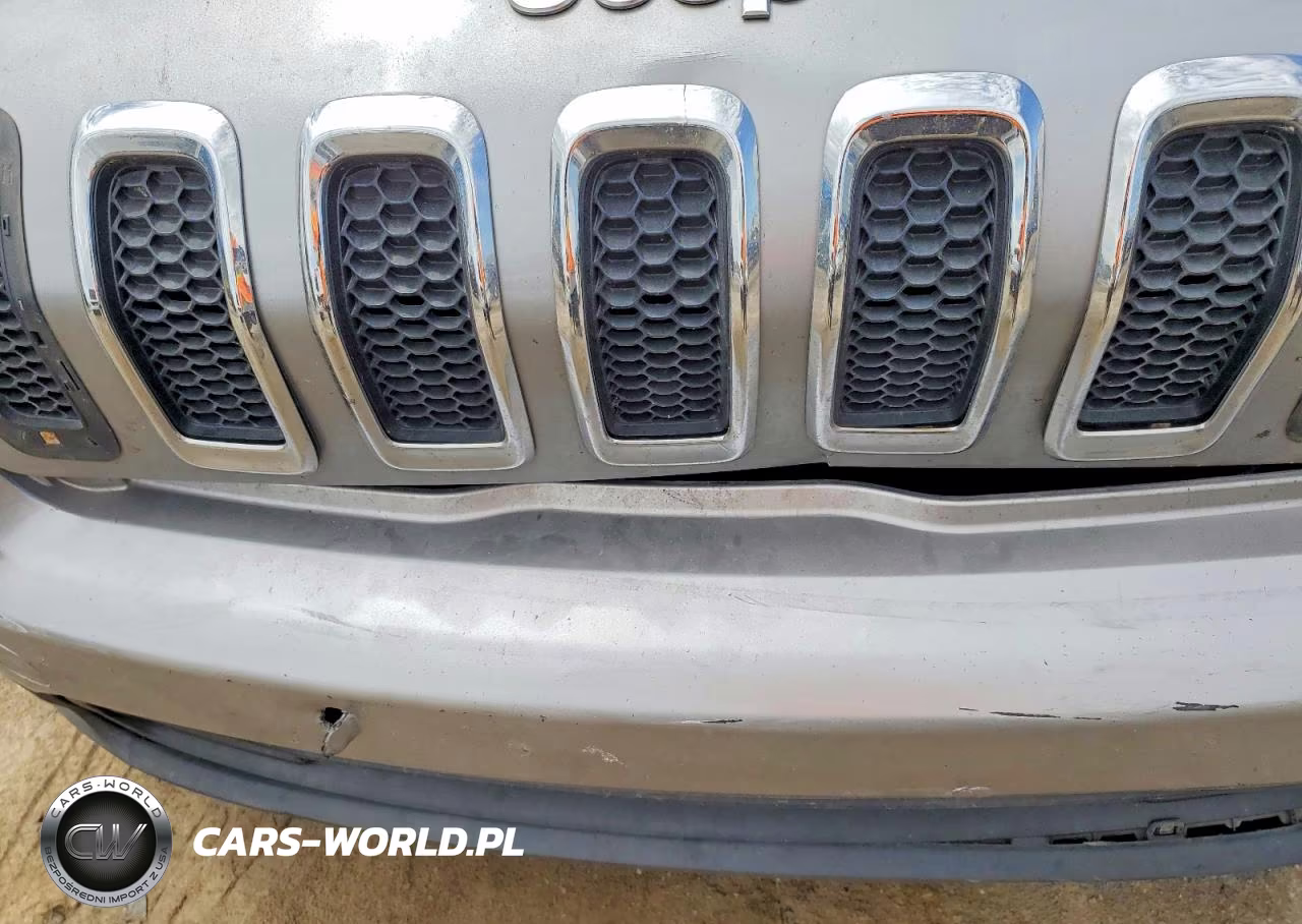 2015 Jeep Cheeroke VIN:1C4PJLCB7FW616438 - 11