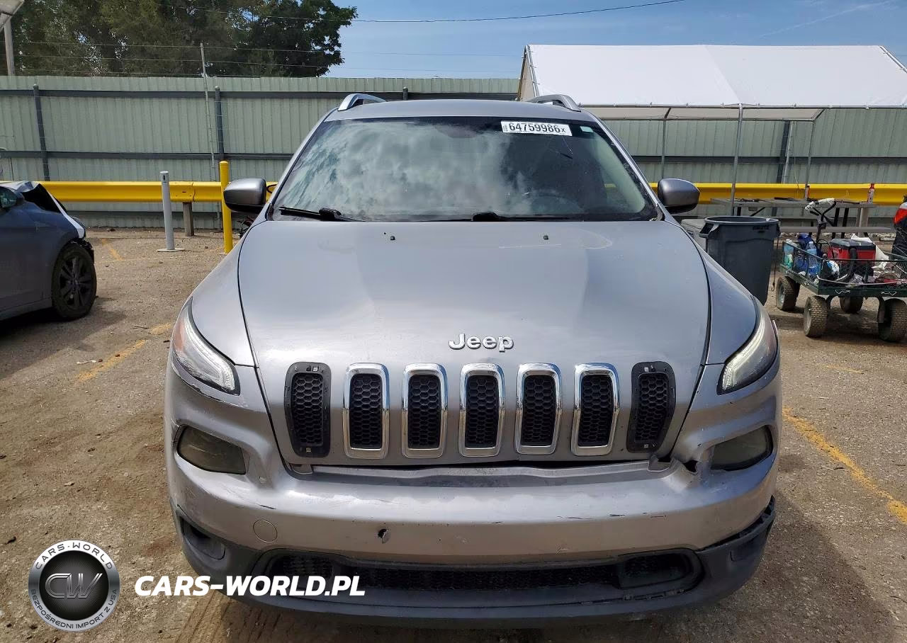 2015 Jeep Cheeroke VIN:1C4PJLCB7FW616438 - 5