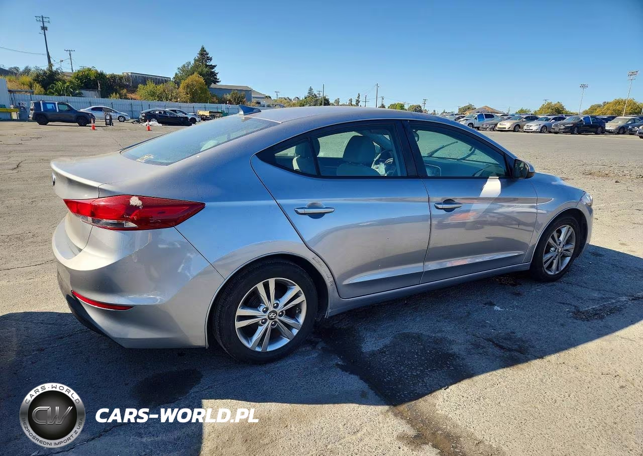 2017 Hyundai Elantra Se VIN:5NPD84LF7HH048532 - 3