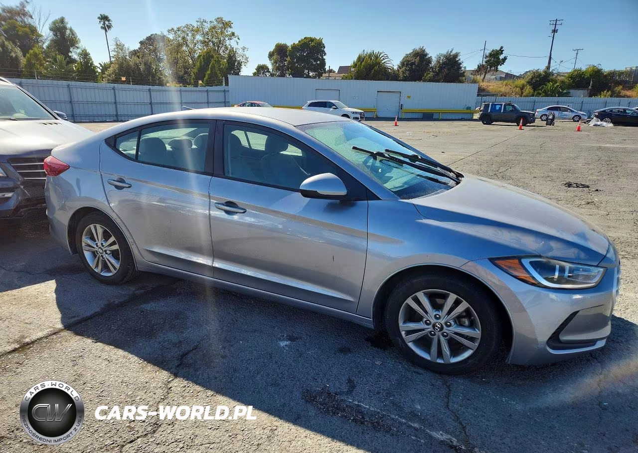 2017 Hyundai Elantra Se VIN:5NPD84LF7HH048532 - 4