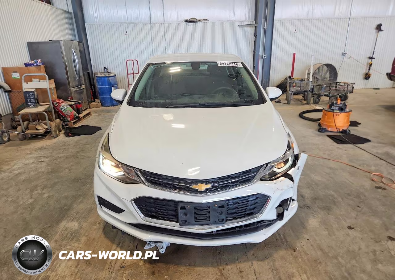 2018 Chevrolet Cruze Lt VIN:1G1BE5SM1J7215475 - 5