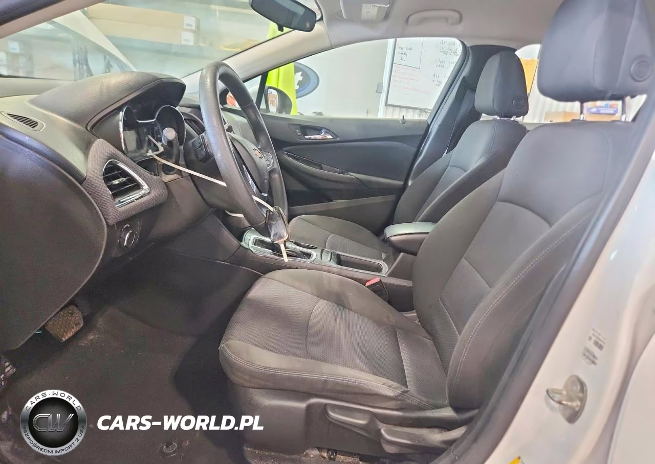 2018 Chevrolet Cruze Lt VIN:1G1BE5SM1J7215475 - 7
