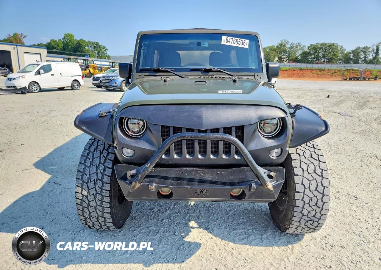 2016 Jeep Wrangler Unlimited Sport VIN:1C4BJWDG3GL105981 - 5