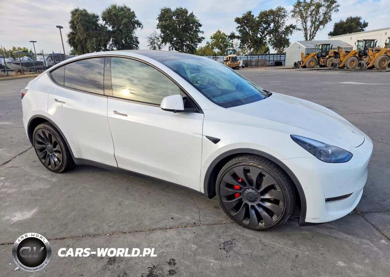 2021 Tesla Model Y VIN:5YJYGDEF2MF137015 - 4