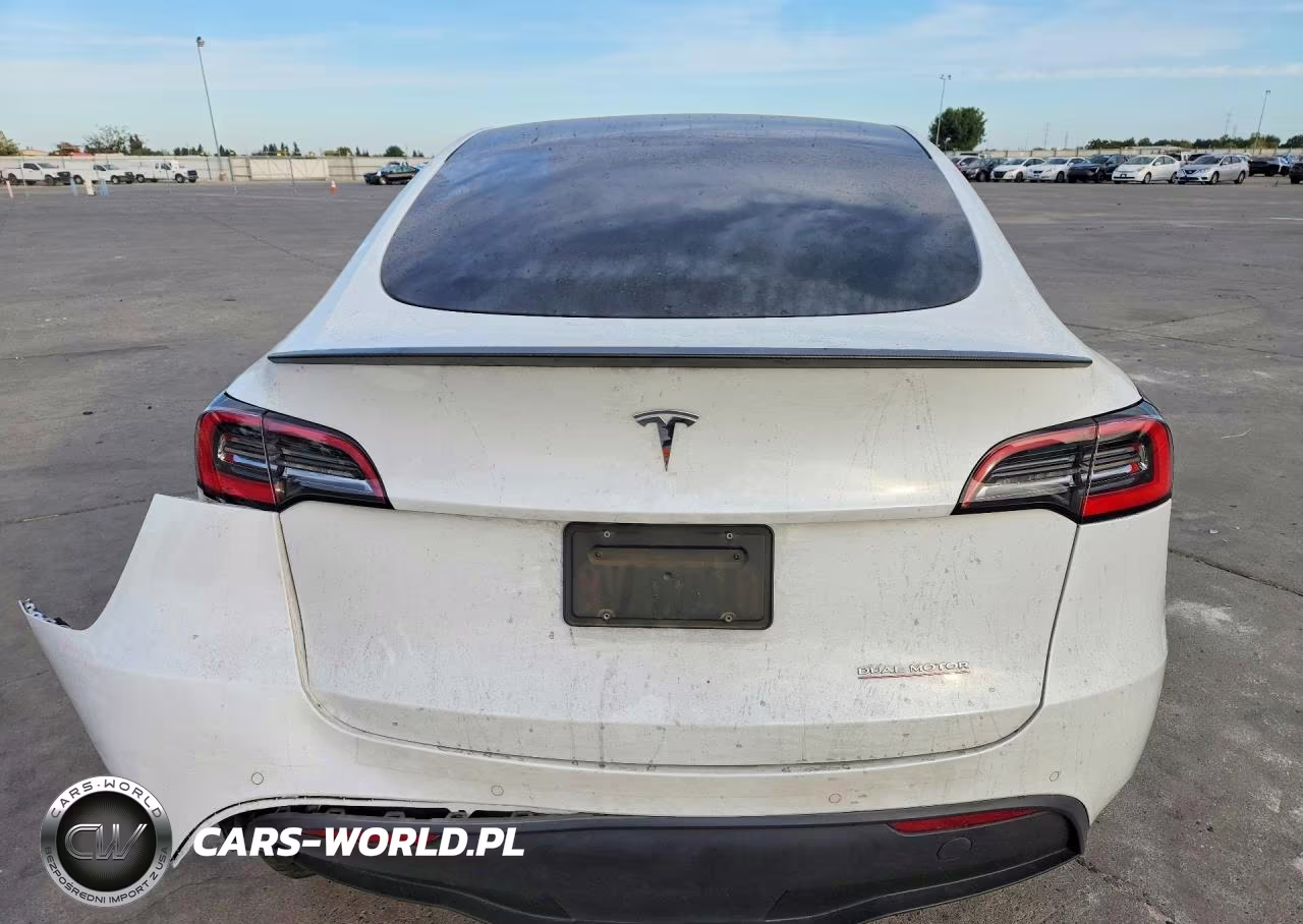 2021 Tesla Model Y VIN:5YJYGDEF2MF137015 - 6