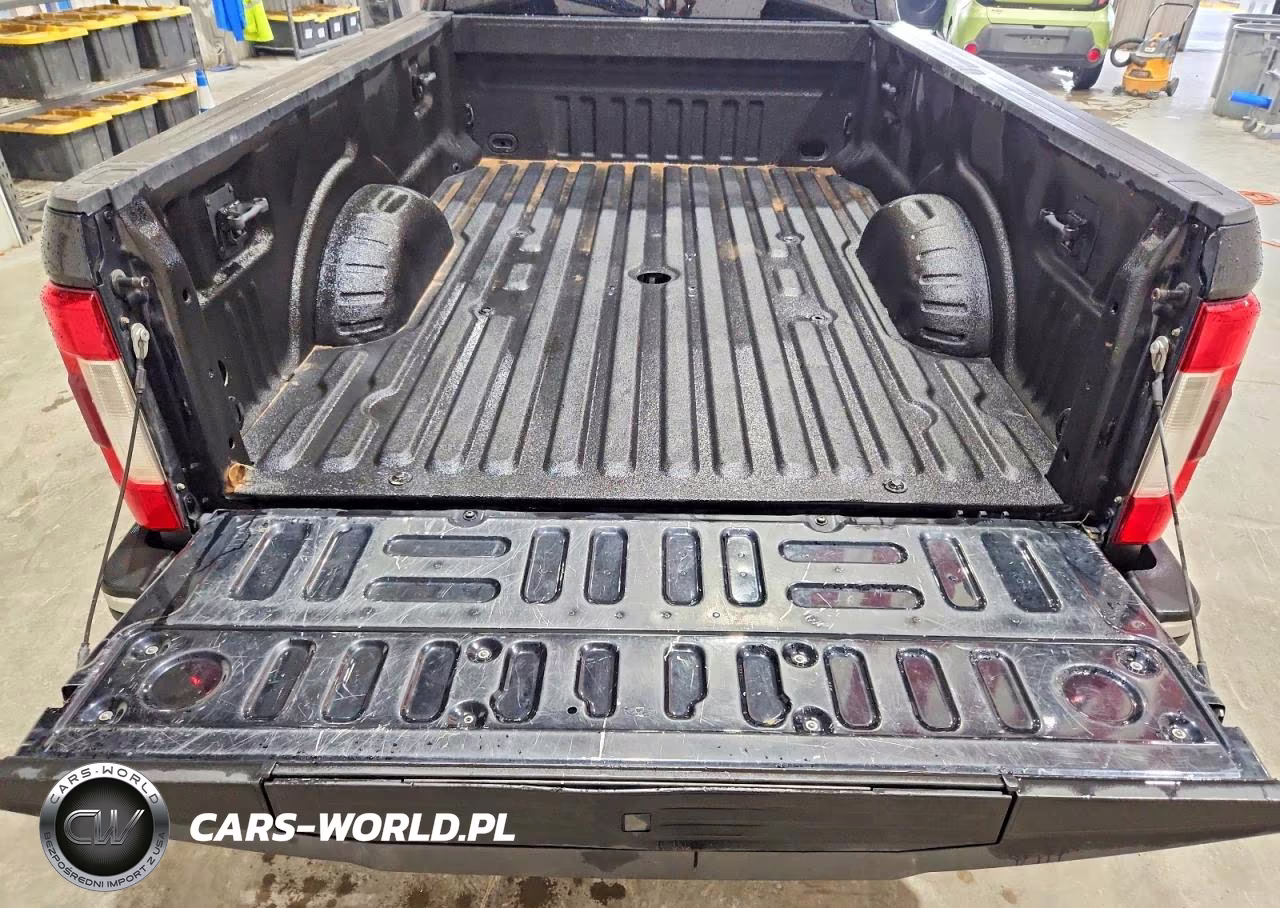 2017 Ford F350 Super Duty VIN:1FT8W3BTXHEE63031 - 10