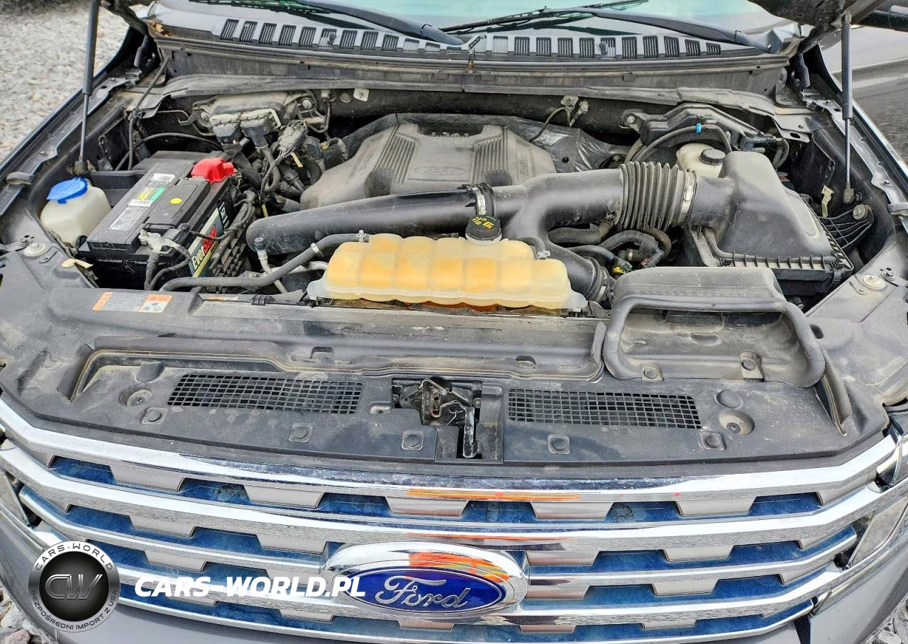 2019 Ford Expedition Xlt VIN:1FMJU1JT0KEA48185 - 12
