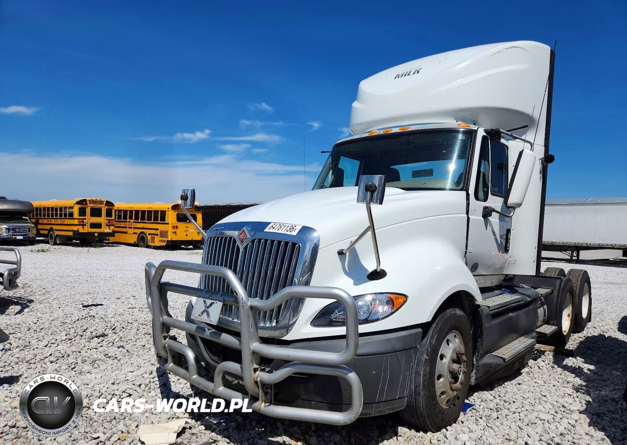 2016 International Prostar - Semi Truck – zdjęcie 1 z 12