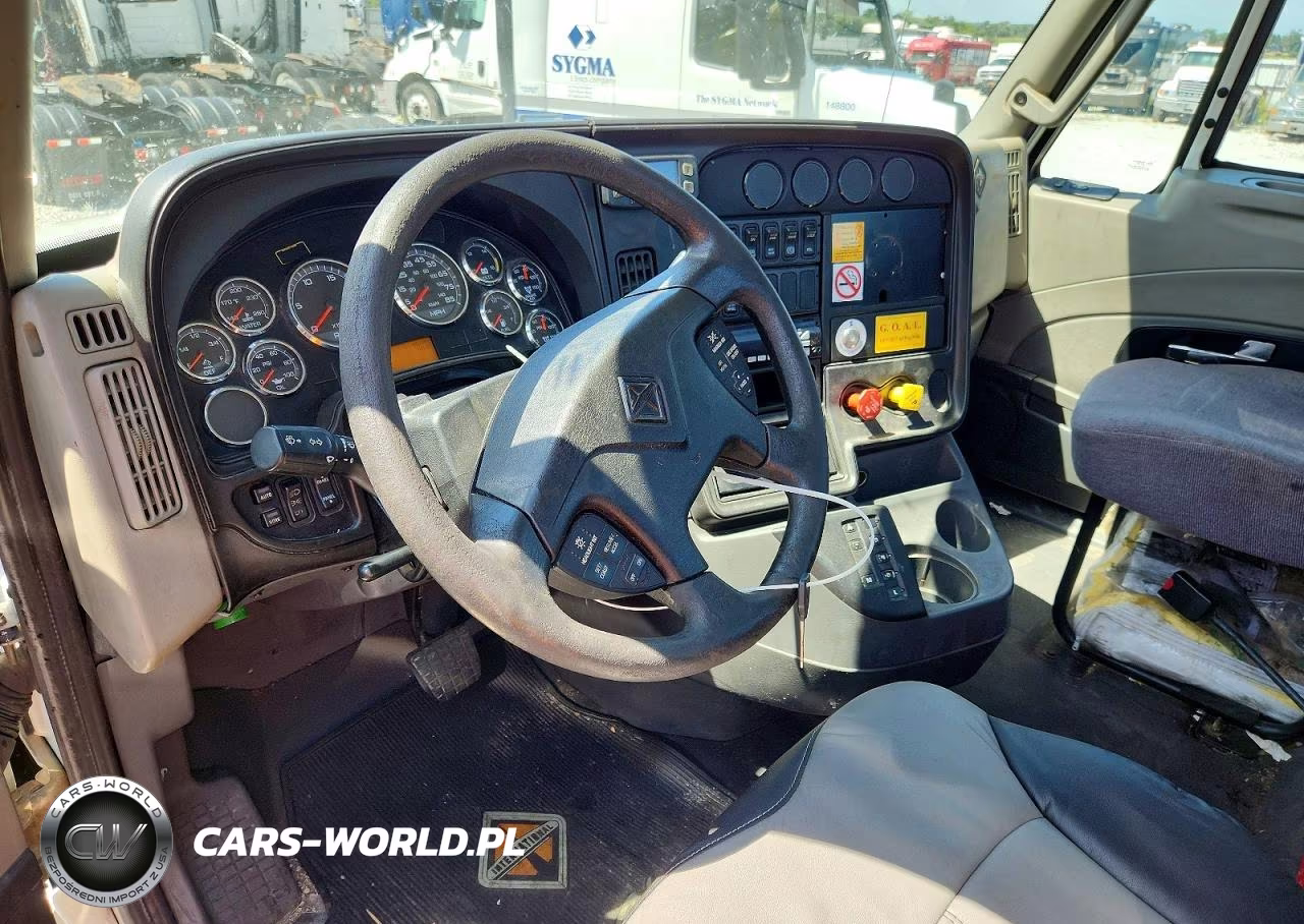 2016 International Prostar - Semi Truck VIN:3HSDJAPRXGN379851 - 8