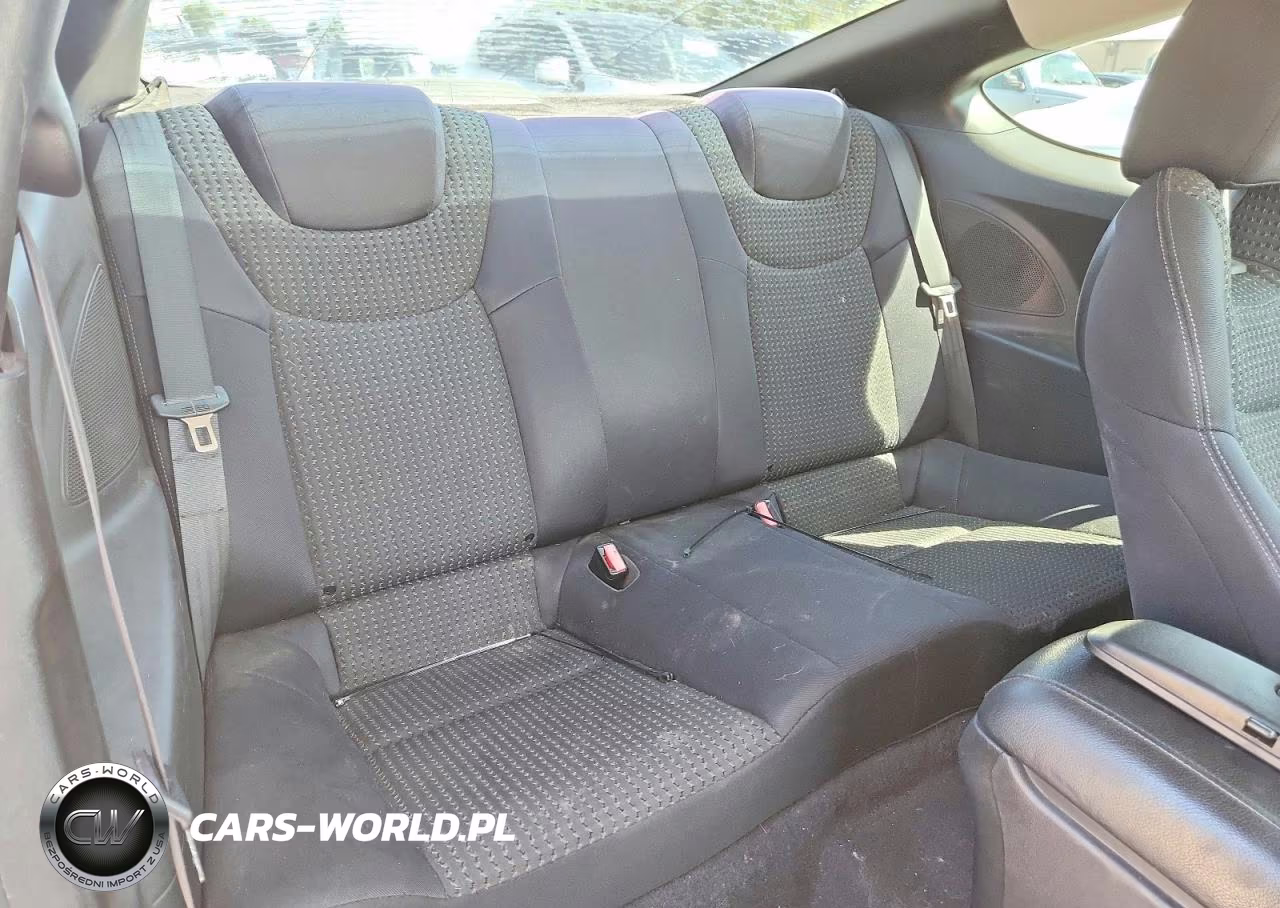 2010 Hyundai Genesis Coupe 2.0T VIN:KMHHT6KD4AU014096 - 10