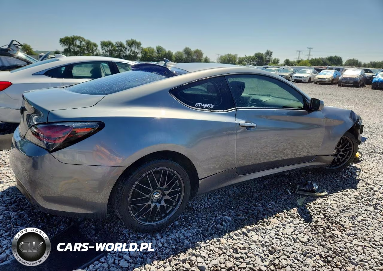 2010 Hyundai Genesis Coupe 2.0T VIN:KMHHT6KD4AU014096 - 3