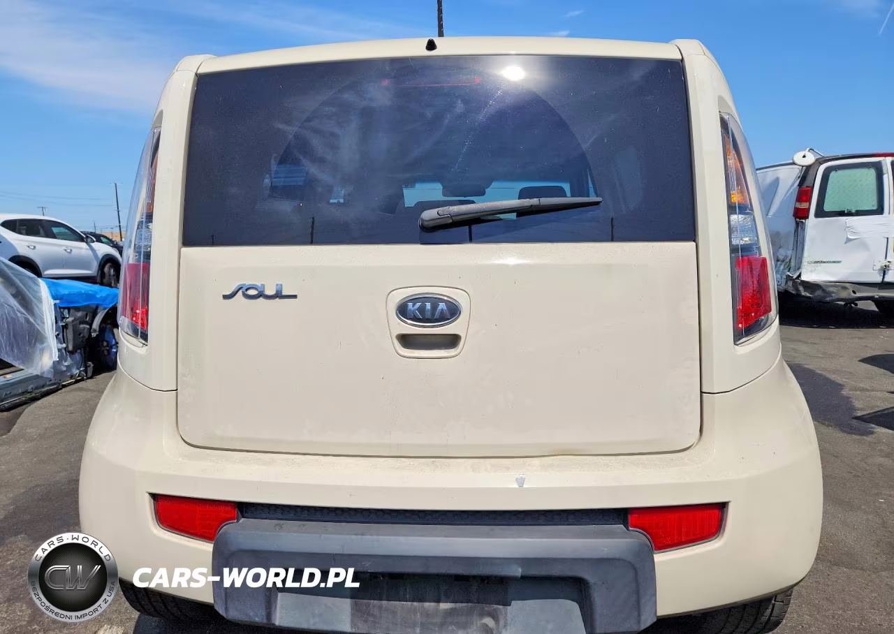 2010 Kia Soul + VIN:KNDJT2A28A7049589 - 6