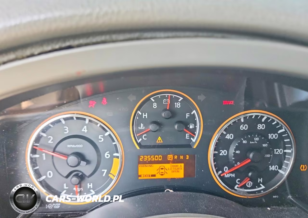 2010 Nissan Armada Platinum VIN:5N1BA0NF4AN613242 - 9