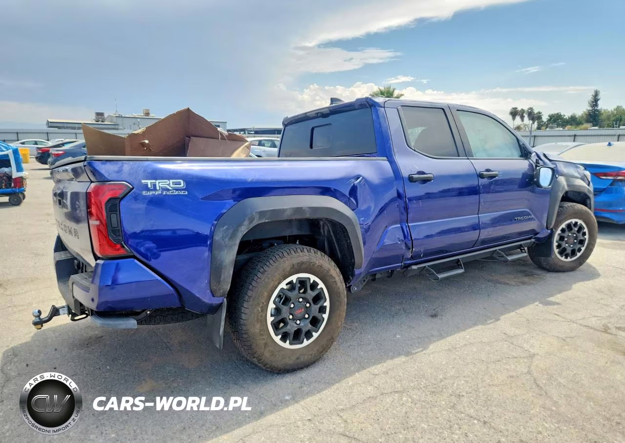 2025 Toyota Tacoma Trd Off-Road VIN:3TMLB5JN8SM095292 - 3