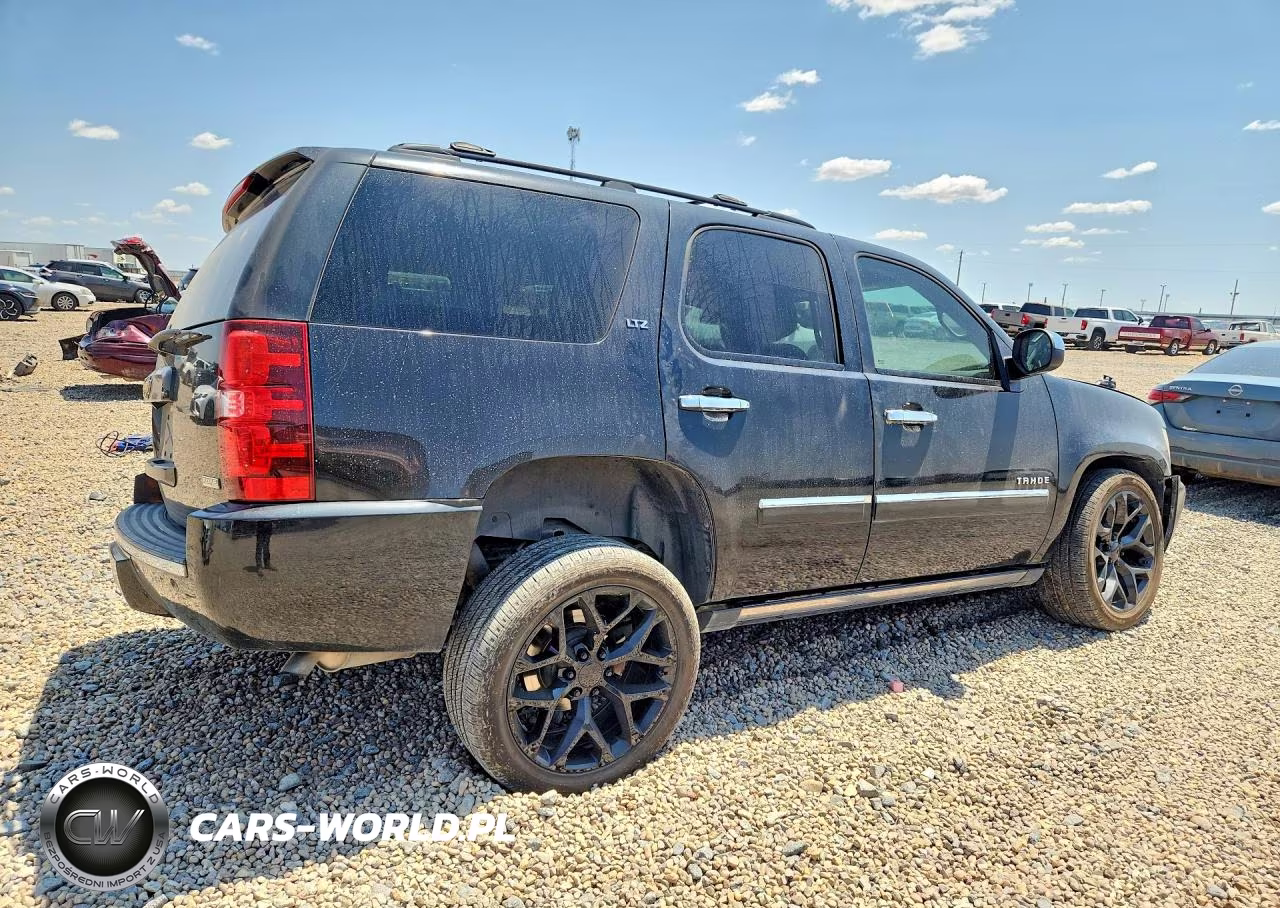 2011 Chevrolet Tahoe C1500 Ltz VIN:1GNSCCE04BR354944 - 3