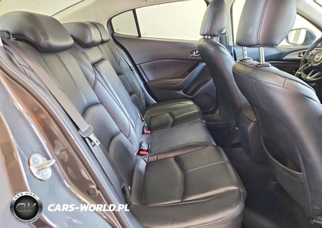 2018 Mazda 3 Touring VIN:3MZBN1V31JM242097 - 10