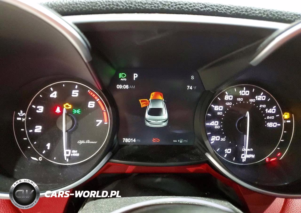 2017 Alfa Romeo Giulia Ti Q4 VIN:ZARFAEEN5H7550795 - 9