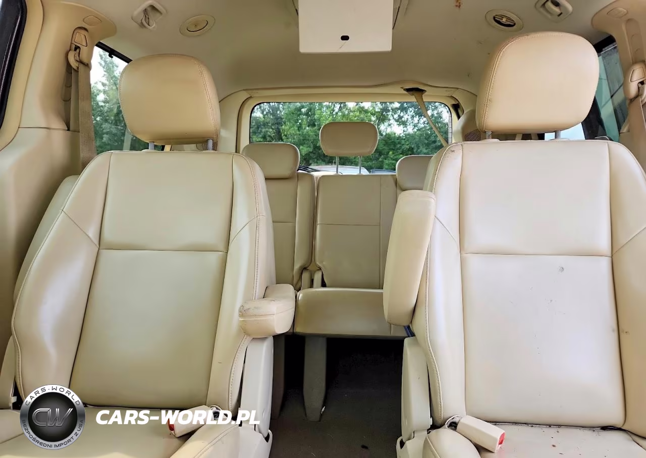 2010 Volkswagen Routan Se VIN:2V4RW3D11AR324811 - 10