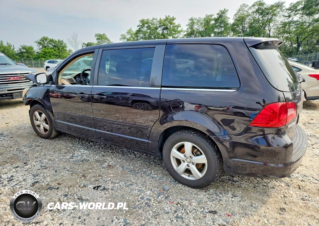 2010 Volkswagen Routan Se VIN:2V4RW3D11AR324811 - 2