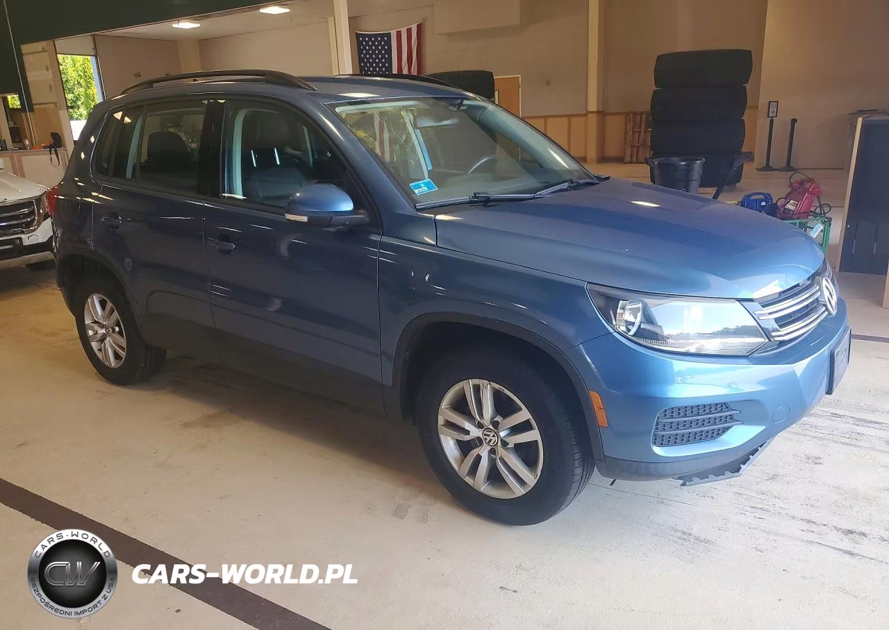 2017 Volkswagen Tiguan S VIN:WVGBV7AX6HK025267 - 4