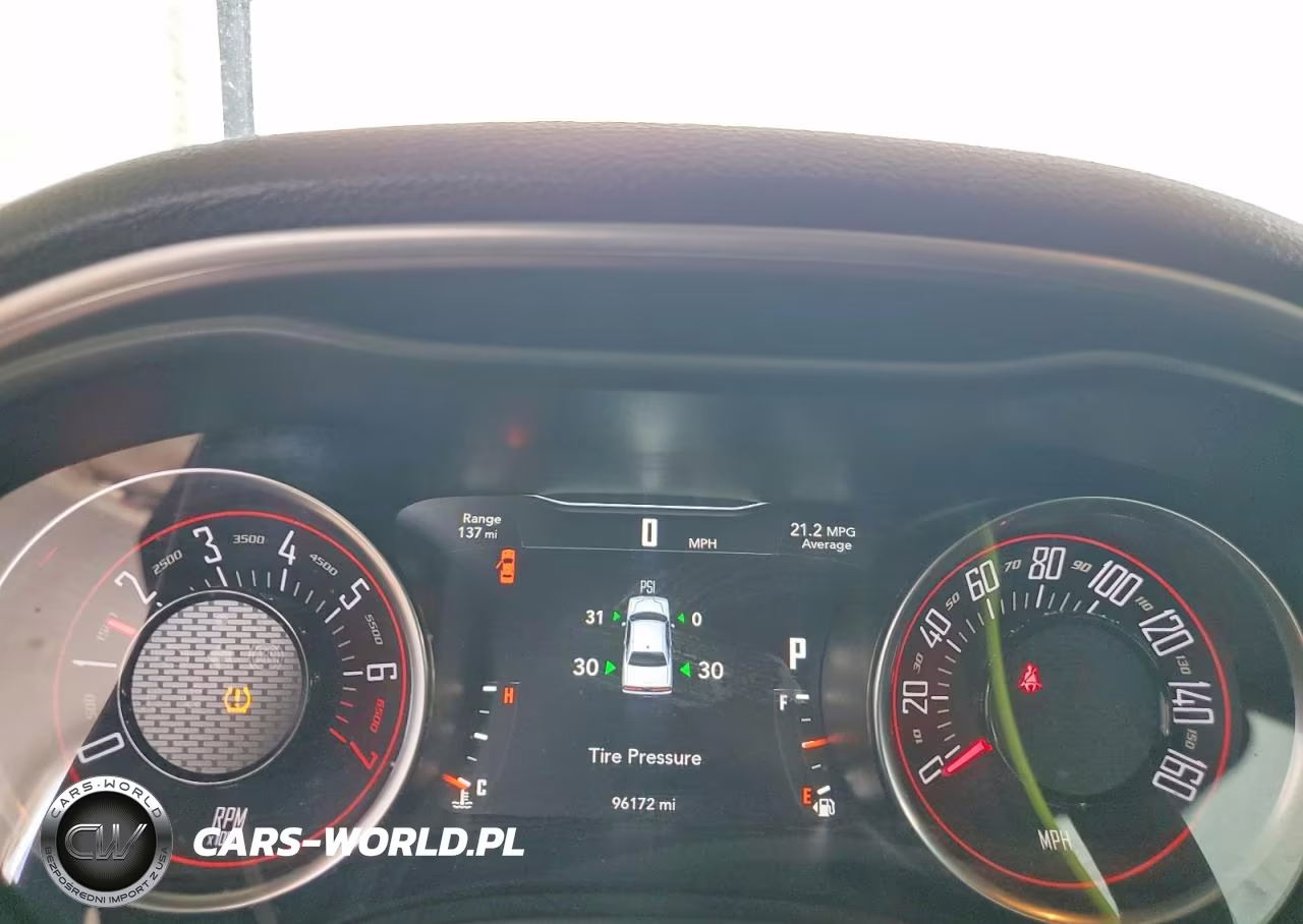 2022 Dodge Challenger Sxt VIN:2C3CDZAG2NH261087 - 9