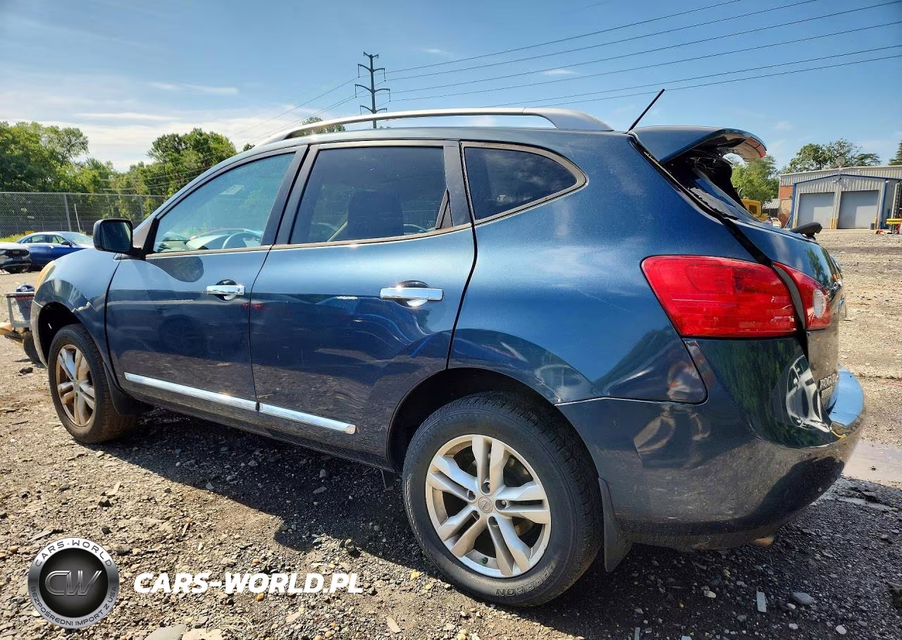 2015 Nissan Rogue Select S VIN:JN8AS5MT3FW664917 - 2
