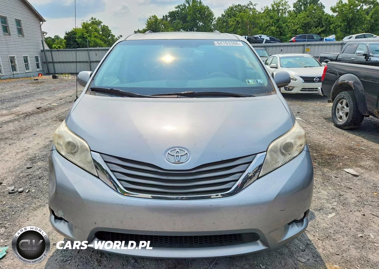 2014 Toyota Sienna Xle 8-Passenger VIN:5TDYK3DC0ES422020 - 5