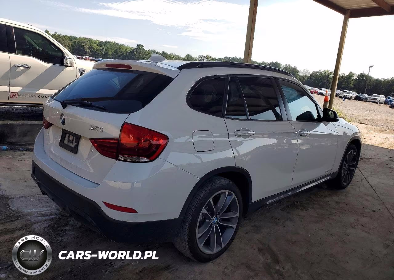 2013 BMW X1 xDrive28I VIN:WBAVL1C50DVR85321 - 3