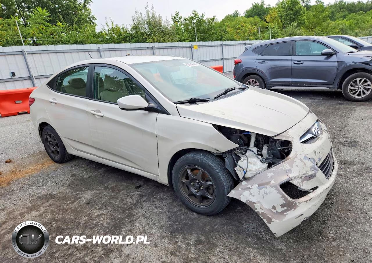2015 Hyundai Accent Gls VIN:KMHCT4AE6FU917026 - 4