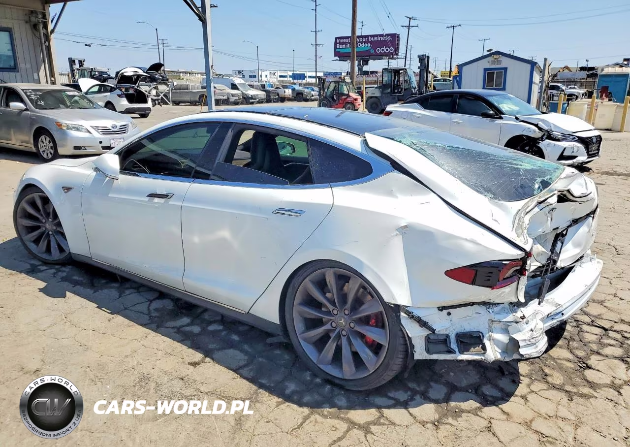2016 Tesla Model S VIN:5YJSA1E49GF124982 - 2