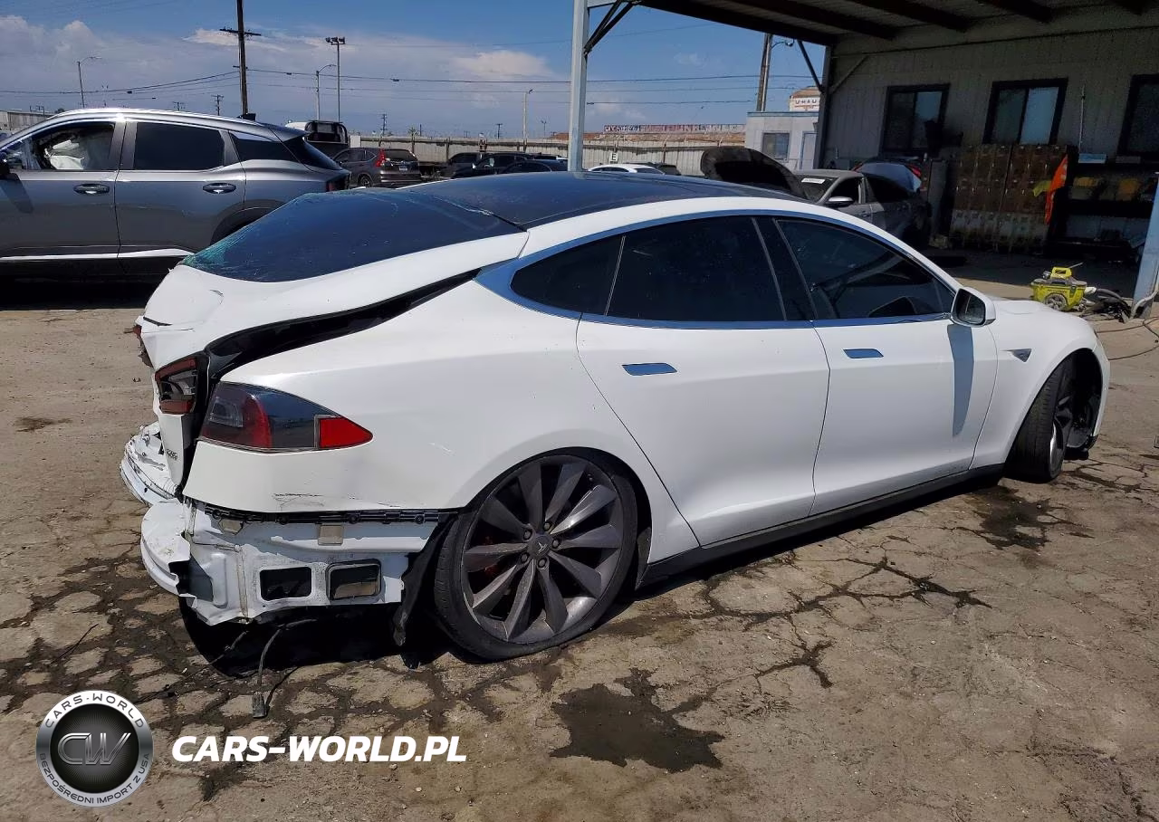2016 Tesla Model S VIN:5YJSA1E49GF124982 - 3