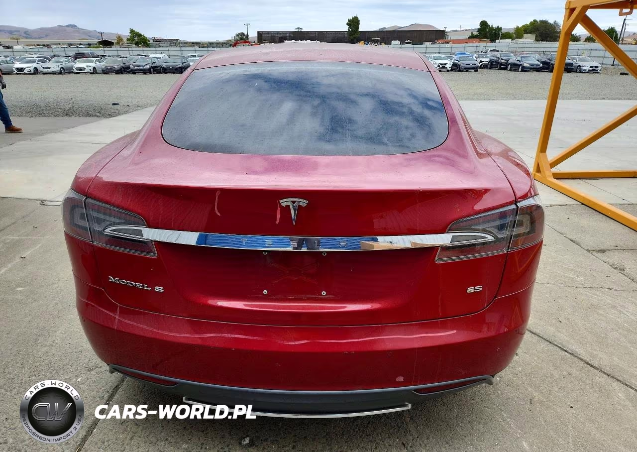 2014 Tesla Model S VIN:5YJSA1H17EFP52263 - 6