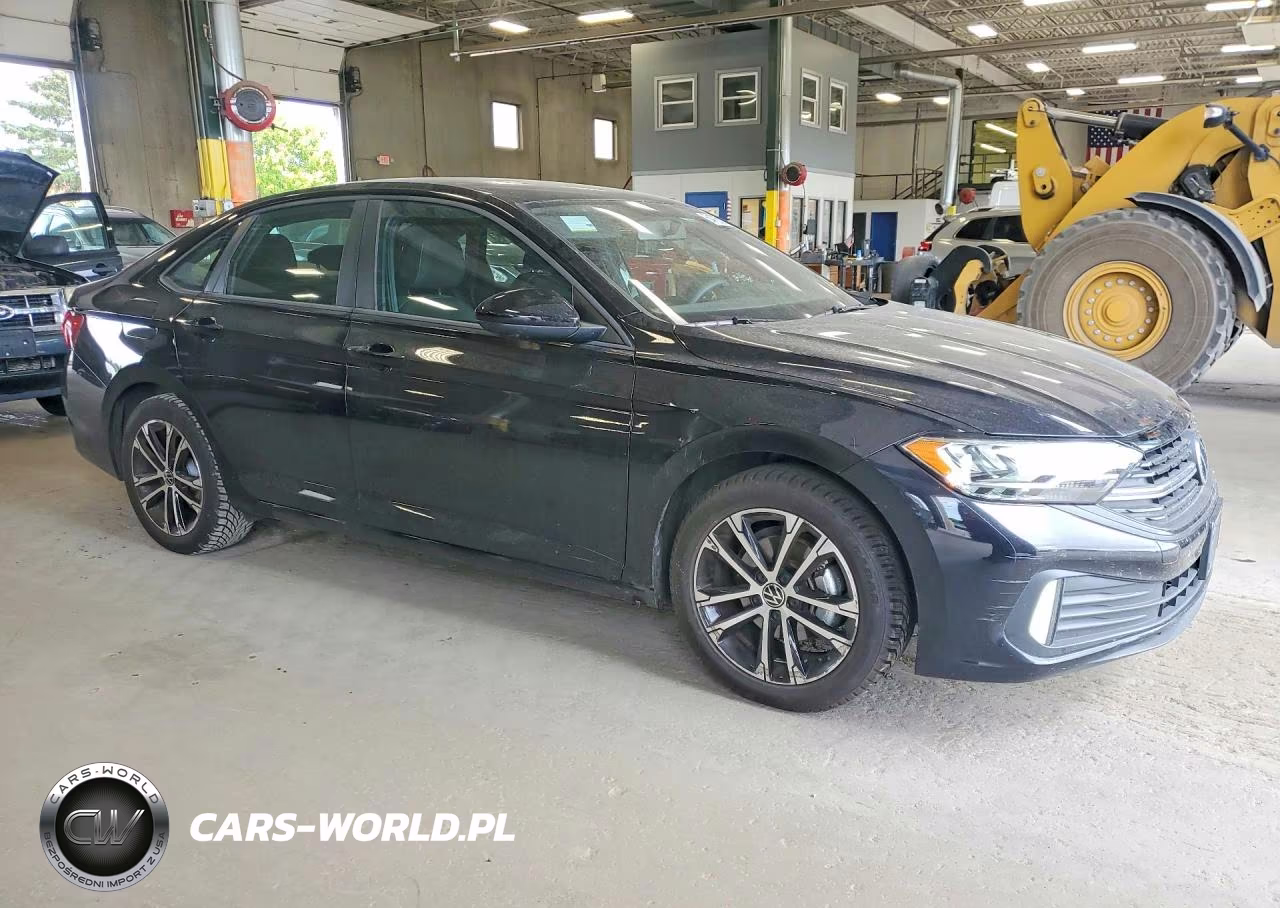 2022 Volkswagen Jetta Sport VIN:3VWAM7BU5NM027004 - 4