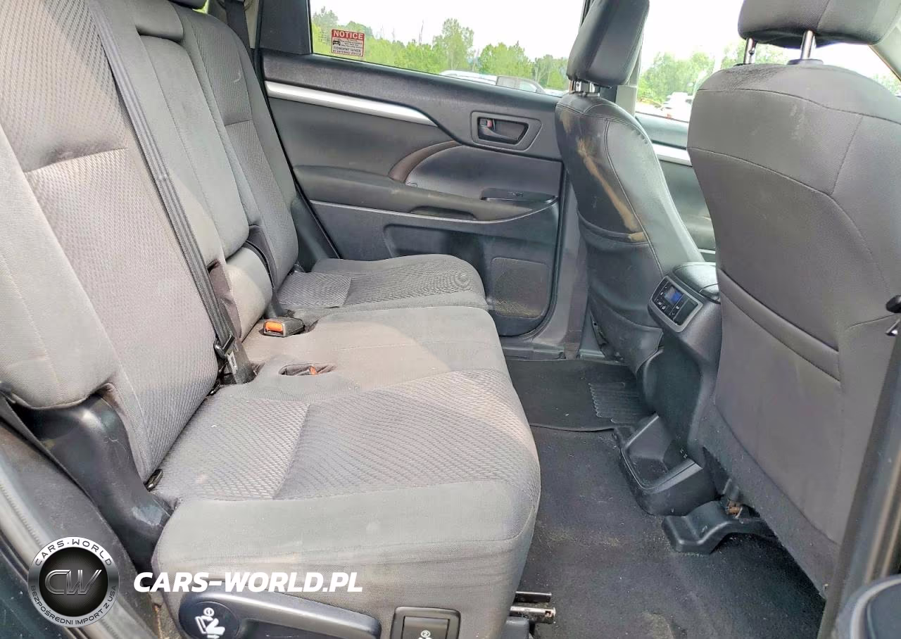 2019 Toyota Highlander Le VIN:5TDBZRFH9KS963107 - 11