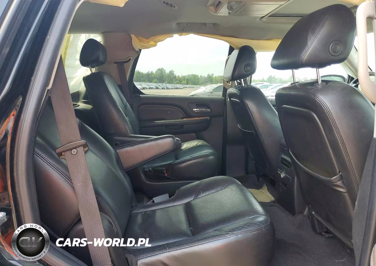 2007 Cadillac Escalade Luxury VIN:1GYFK638X7R199941 - 10