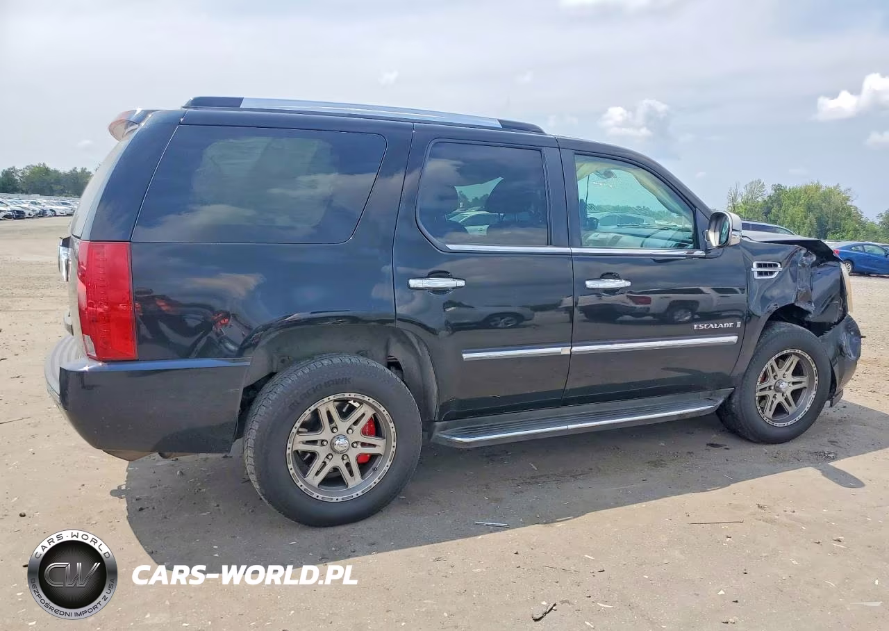 2007 Cadillac Escalade Luxury VIN:1GYFK638X7R199941 - 3