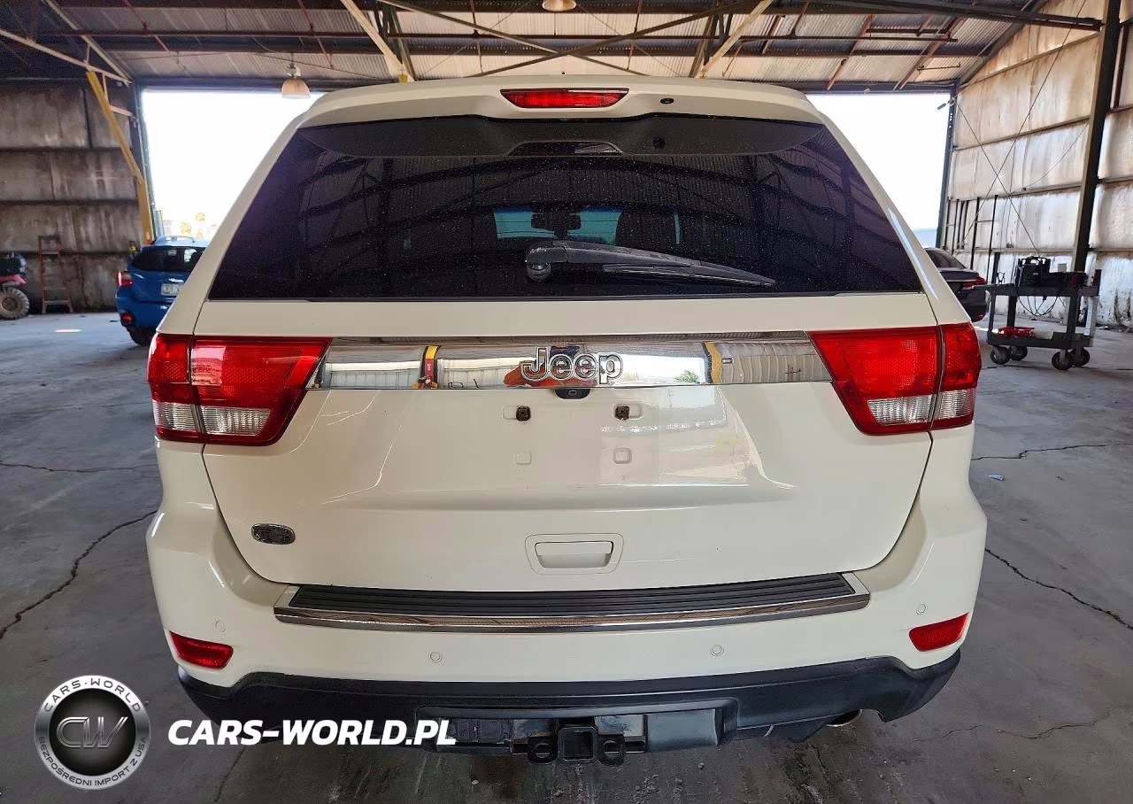 2012 Jeep Grand Cherokee Overland VIN:1C4RJECG3CC194570 - 6