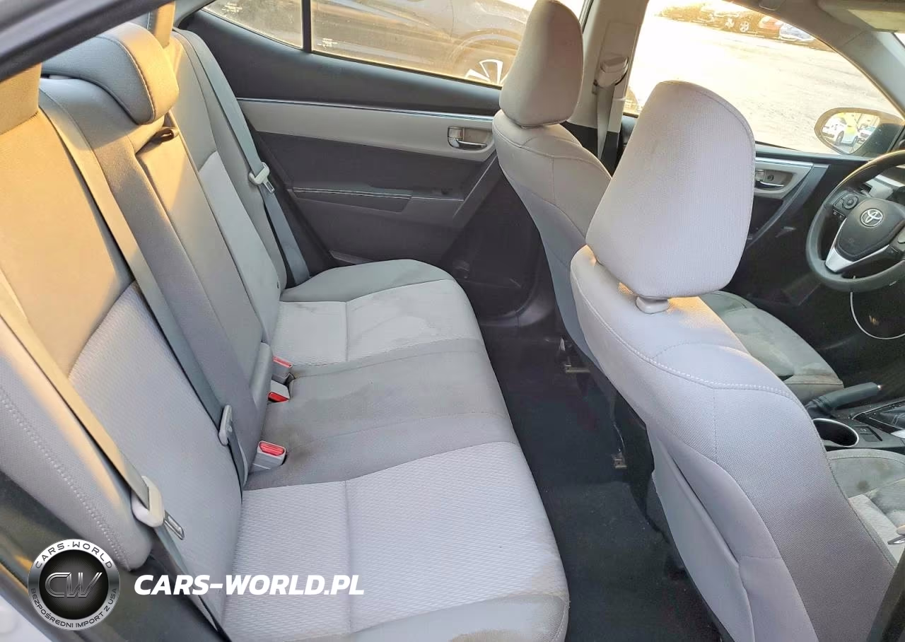 2015 Toyota Corolla Le VIN:5YFBURHE9FP214601 - 10