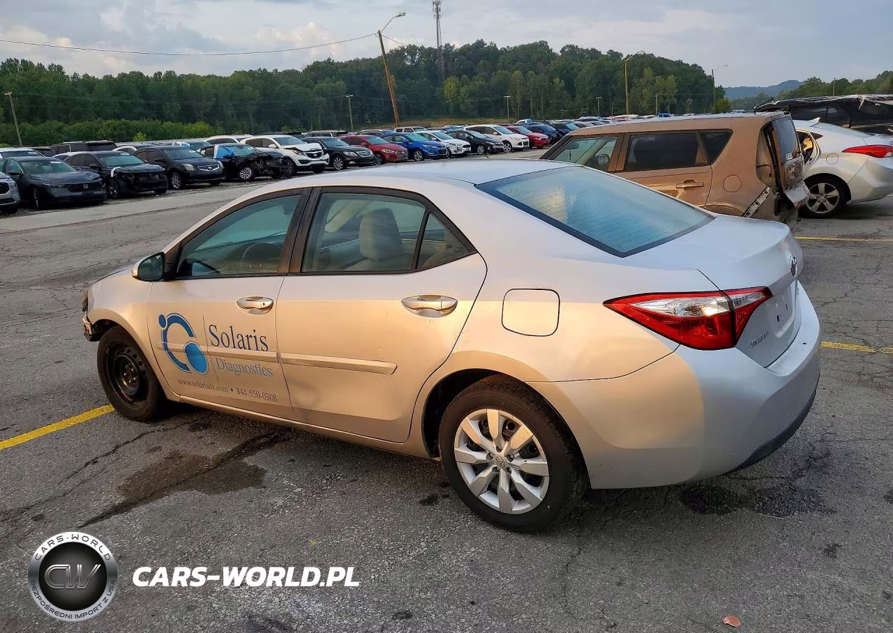 2015 Toyota Corolla Le VIN:5YFBURHE9FP214601 - 2
